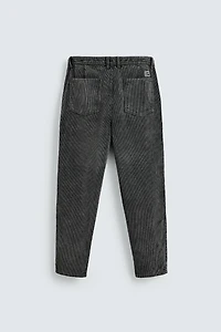 PANTALON CARROT FIT EN VELOURS CÔTELÉ