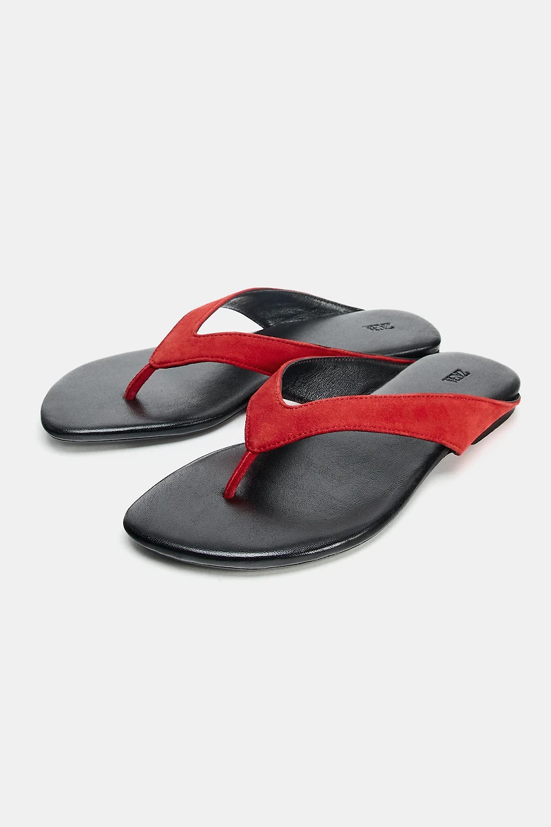 SANDALES PLATES EN CUIR