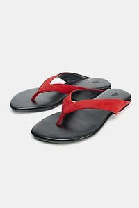 SANDALES PLATES EN CUIR