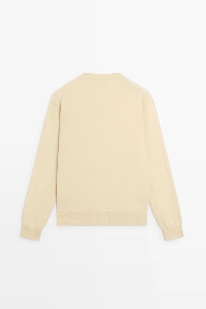 100% cashmere knit sweater