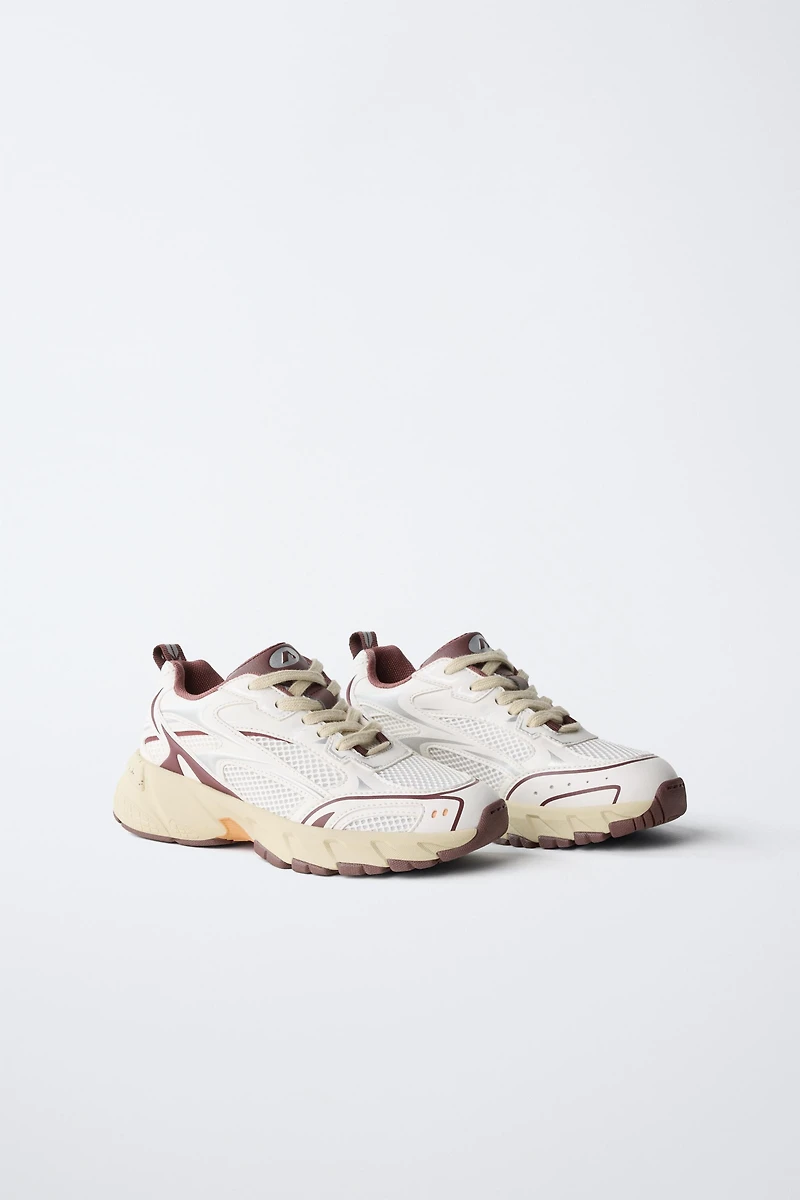 MESH SNEAKERS