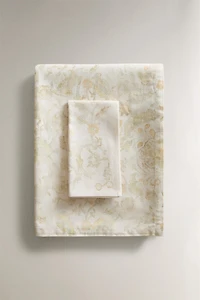 DAMASK PRINT TABLECLOTH