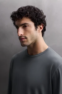 BASIC LONG SLEEVE TECHNICAL T-SHIRT