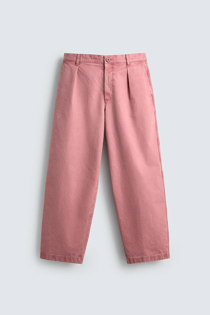 RELAXED FIT PLEATED PANTS