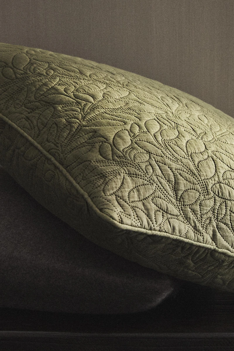HOUSSE DE COUSSIN MATELASSÉE FEUILLES