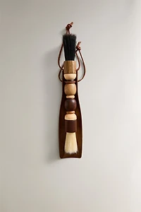 ACACIA WOOD DUSTPAN AND BRUSH SET (SET OF 2)