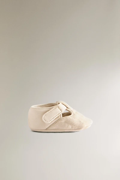 SANDAL-STYLE BOOTIES