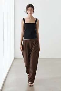 Knit top with a square neckline