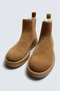 LEATHER CHELSEA BOOTS