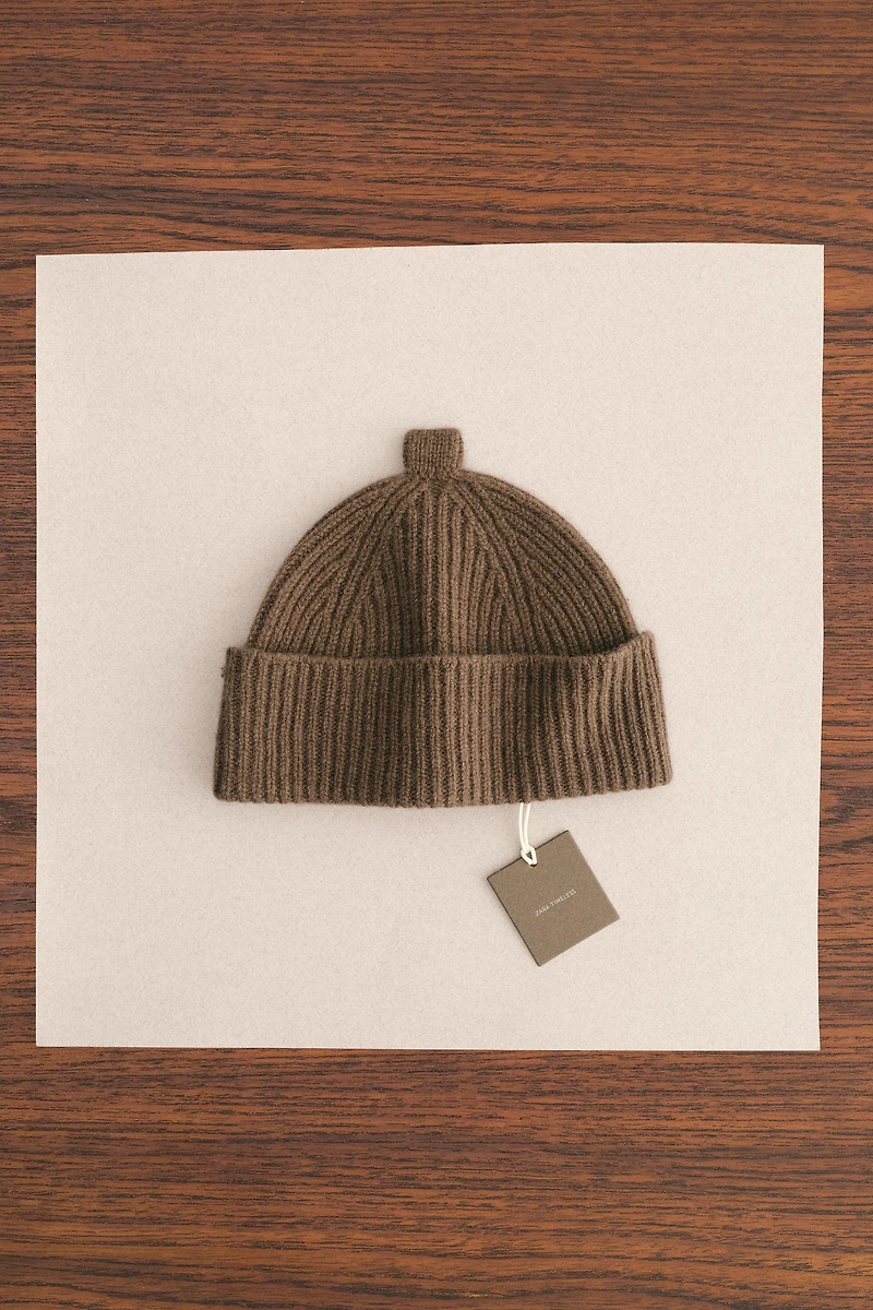 ZARA TIMELESS - 100% WOOL HAT
