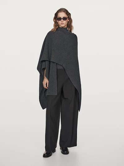 Knit 100% cashmere cape