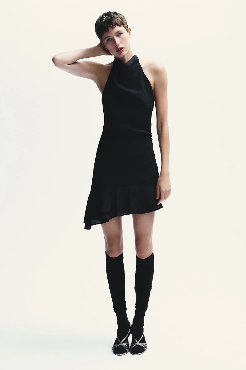 ROBE COURTE ASYMÉTRIQUE HALTER