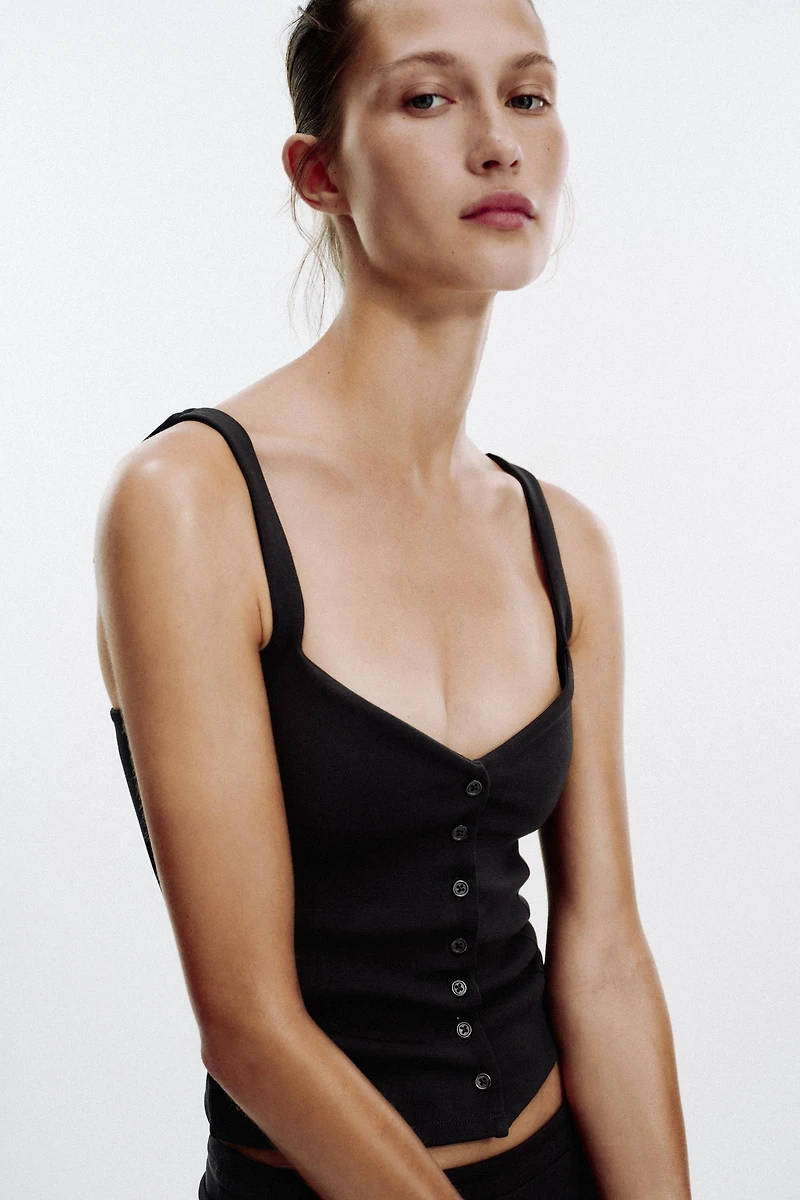 SWEETHEART NECKLINE BUTTON TOP