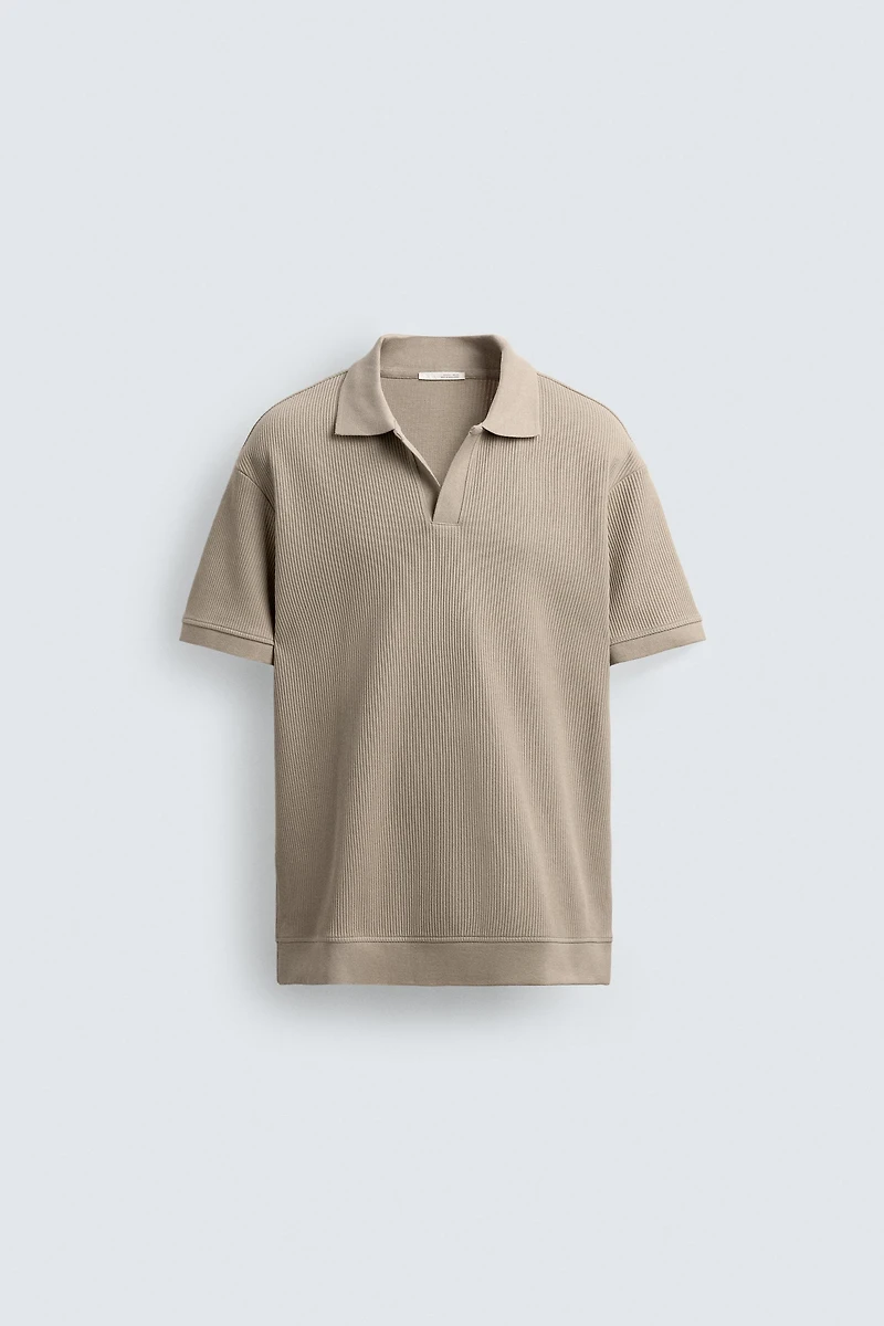 VERTICAL TEXTURED POLO