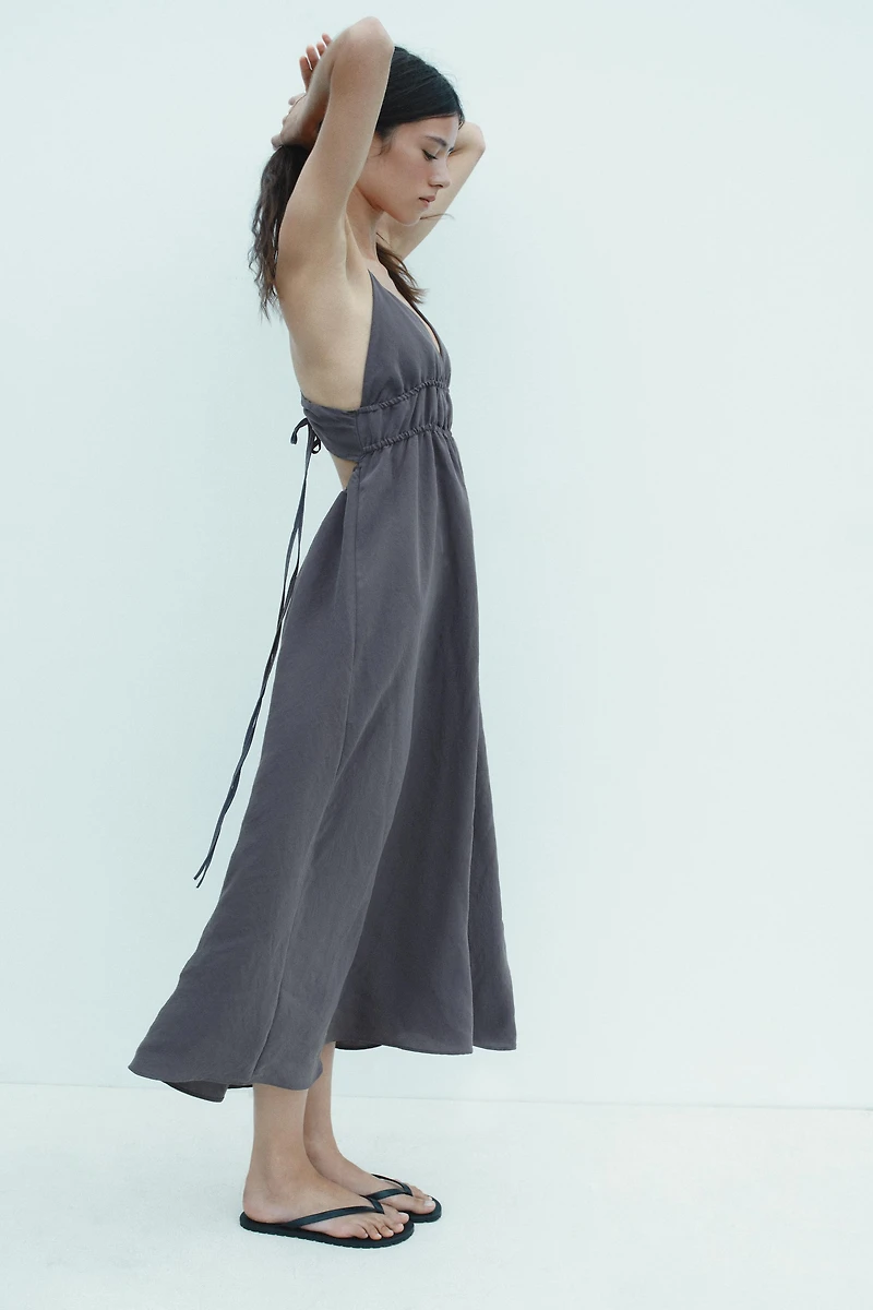 FLOWY MIDI DRESS