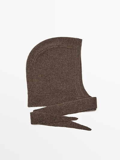 Knit hood with tie