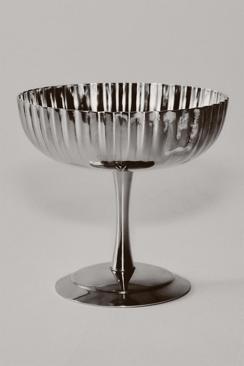VERRE EN MÉTAL ONDULÉ