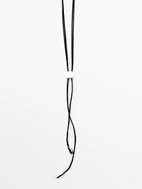 Collier pierres et houppe