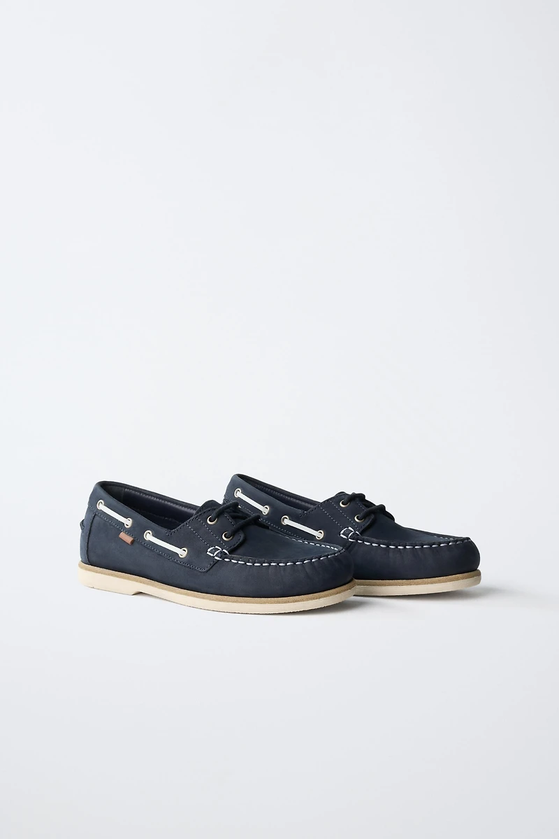 LEATHER BOAT SHOES