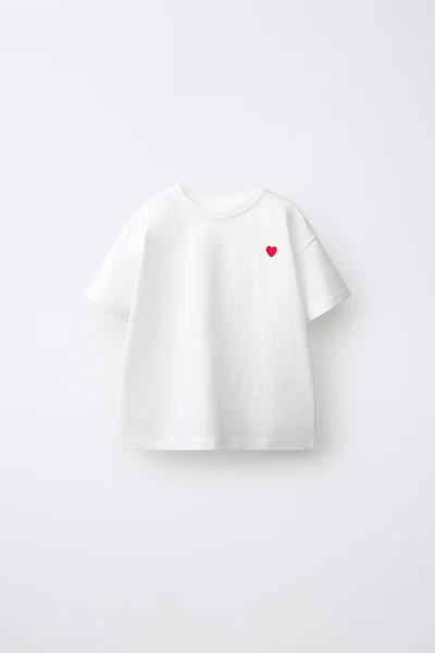 T-SHIRT UNI À CŒUR BRODÉ
