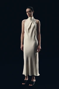 ROBE MI-LONGUE AVEC ENCOLURE AMÉRICAINE ZW COLLECTION