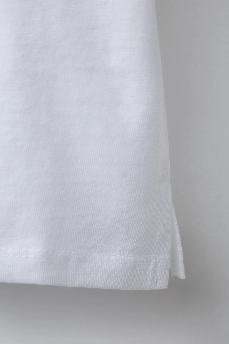 T-SHIRT IMPRIMÉ EN RELIEF
