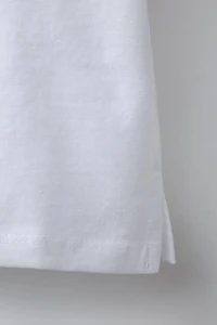 T-SHIRT IMPRIMÉ EN RELIEF