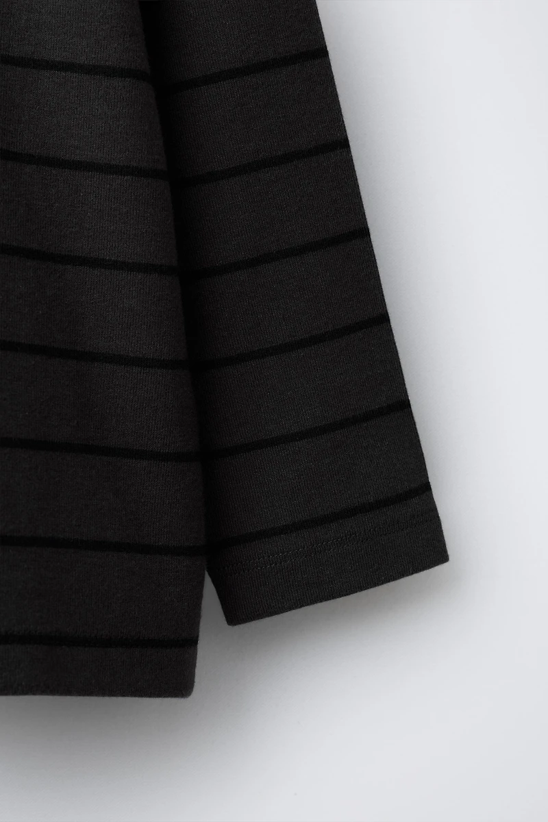 STRIPED TURTLENECK T-SHIRT