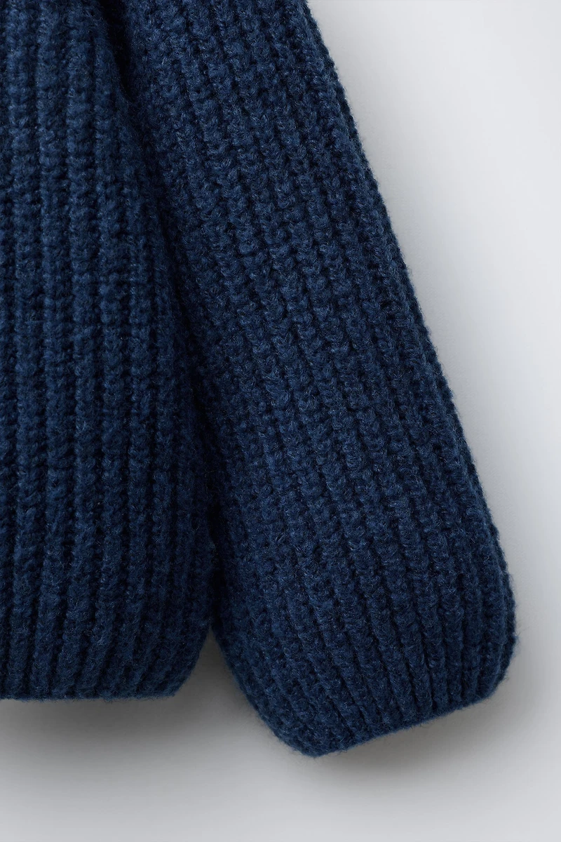 HEART CARDIGAN