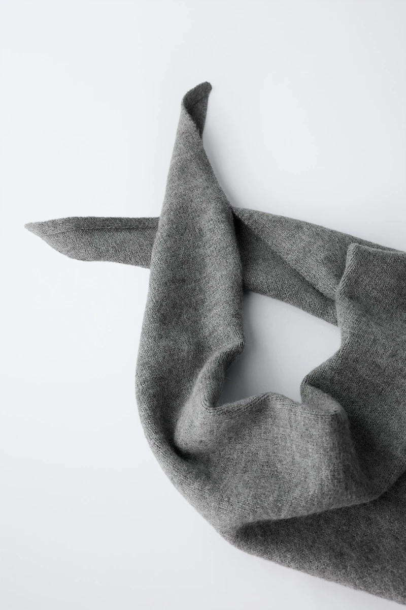 KNIT SCARF