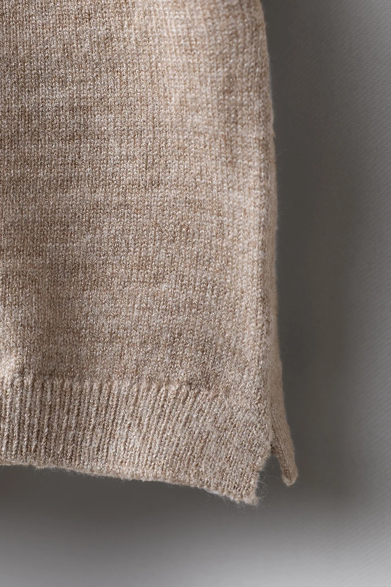 MOCK NECK KNIT SWEATER