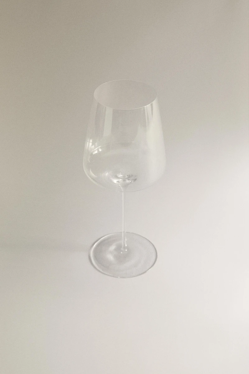 ULTRA LIGHTWEIGHT GLASS WINE GLASS