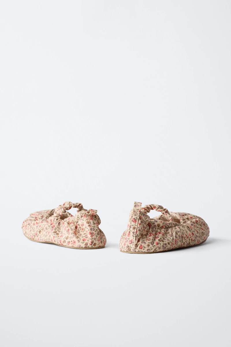 FLORAL SLIPPERS
