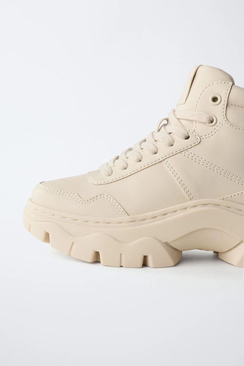 CHUNKY HIGH-TOP SNEAKERS