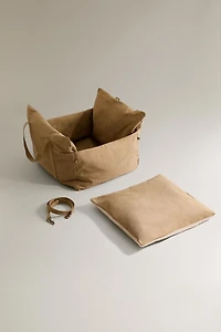 PET CAR BED