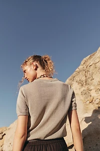 SHORT SLEEVE KNIT TOP