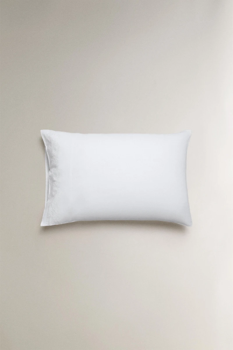 TAIE D’OREILLER COTON ET LIN RELIEF