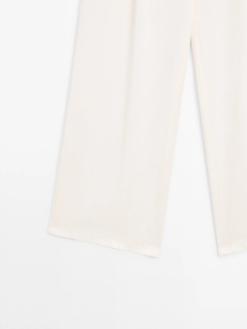Wide-leg trousers with double dart
