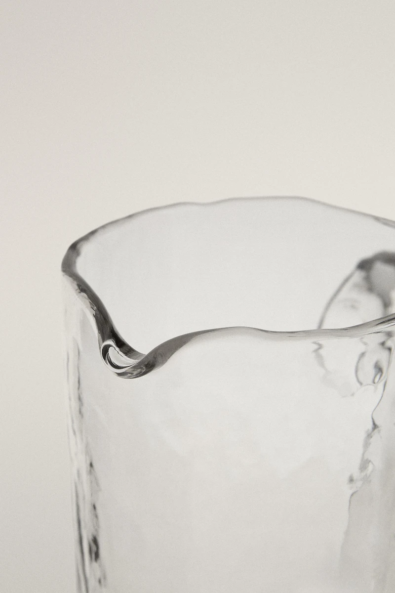 HAMMERED GLASS PITCHER