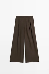 Flowing wide-leg pants with dart detail