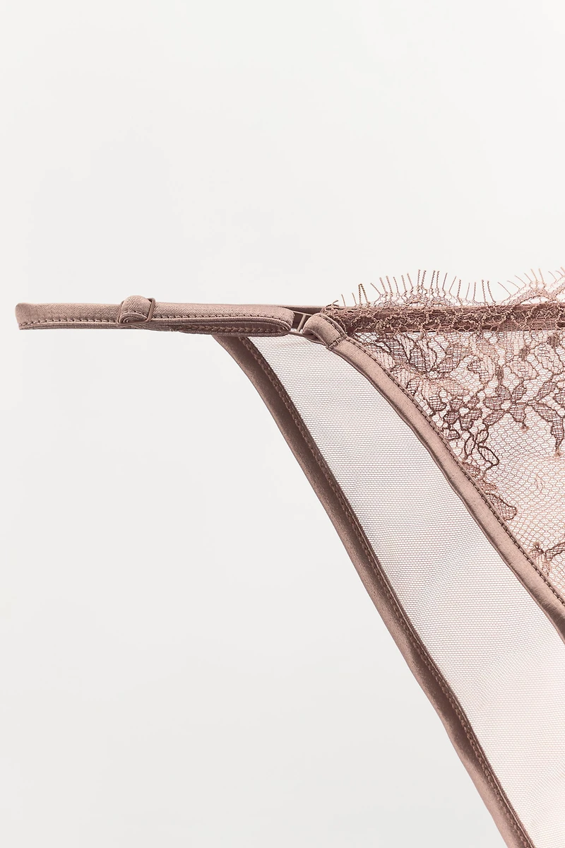 CULOTTE DENTELLE BRODERIES FLEURS