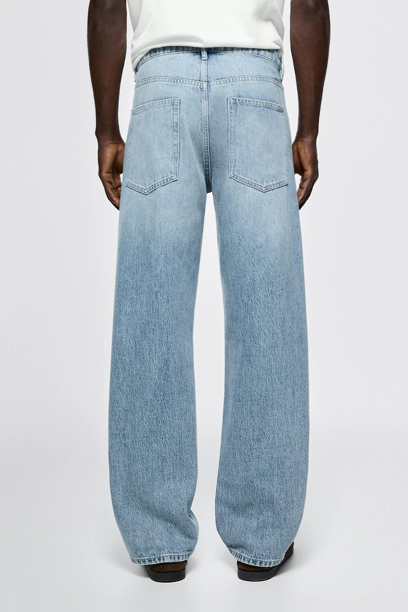 Wide-leg jeans