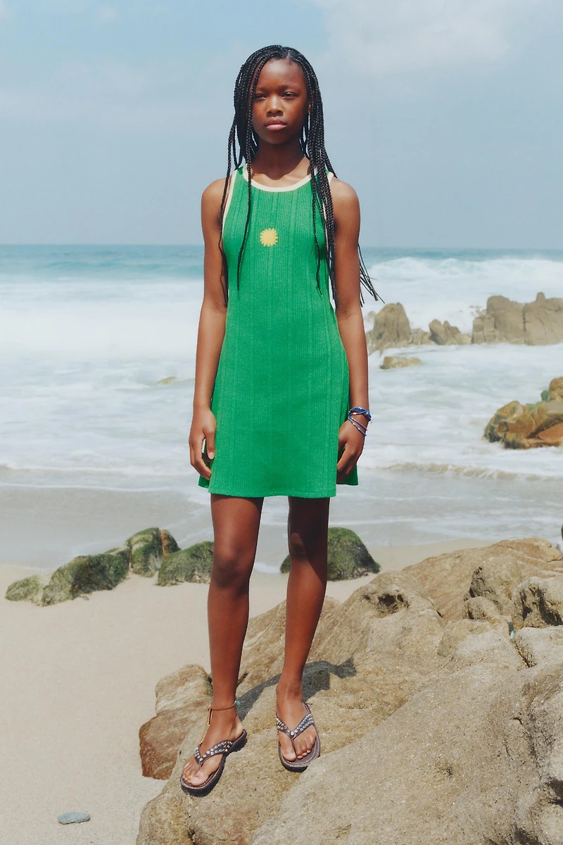 ROBE CÔTELÉE SOLEIL BRODÉ