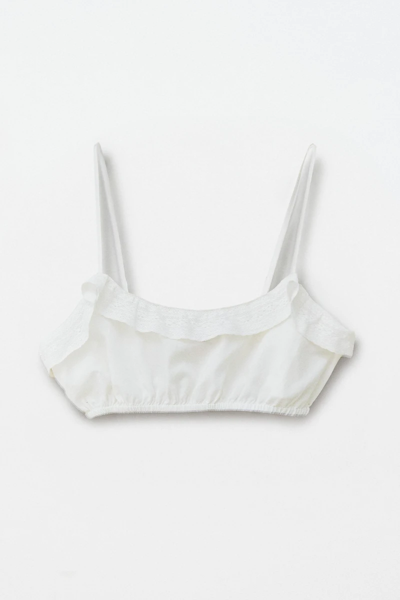 LACE RUFFLE CROP TOP