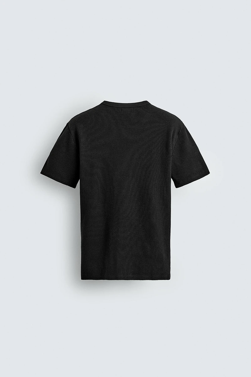 SLIM FIT TEXTURED KNIT T-SHIRT