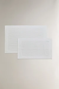 VELOUR TEXTURED STRIPED BATH MAT
