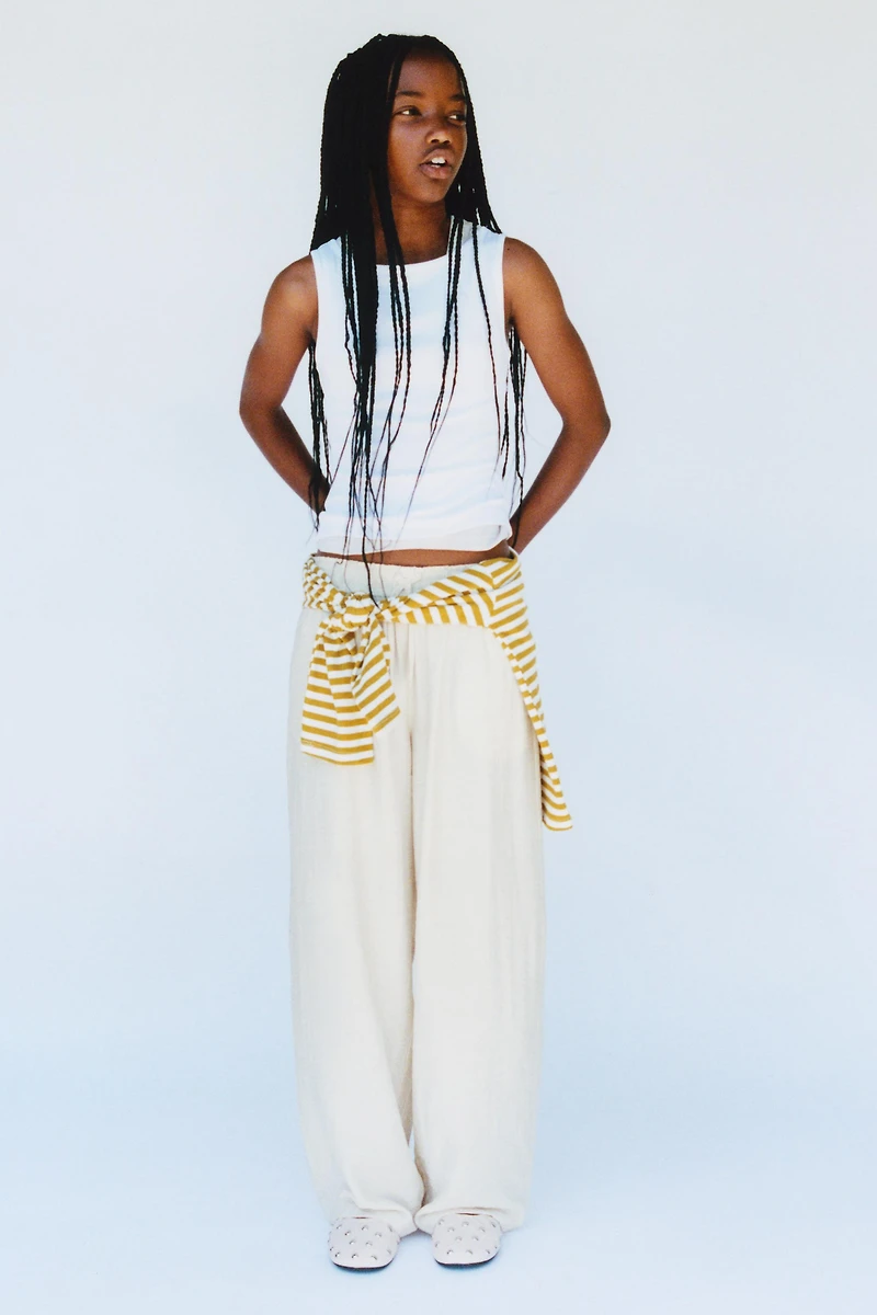 PANTALON À JAMBES LARGES EFFET FROISS