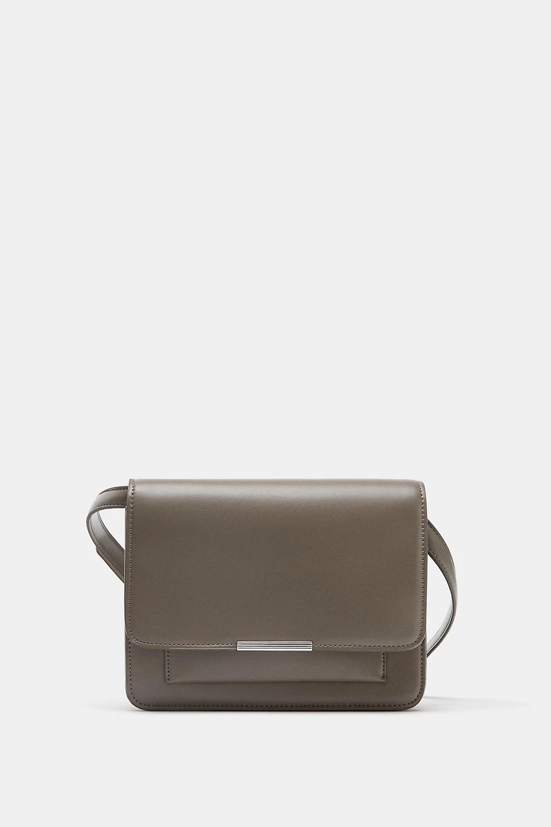 CROSSBODY BAG WITH METAL DETAIL