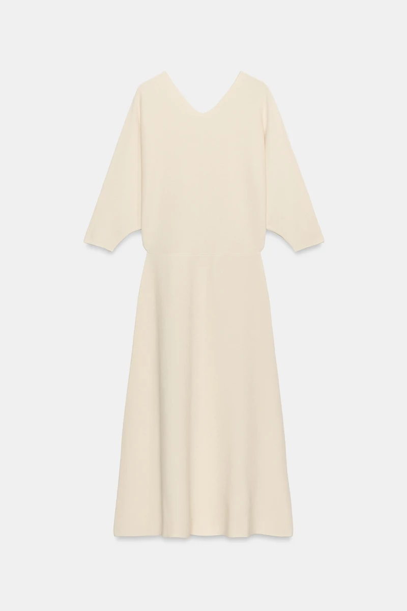 ROBE MI-LONGUE EN MAILLE