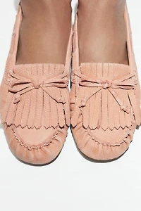FRINGED LEATHER LOAFERS